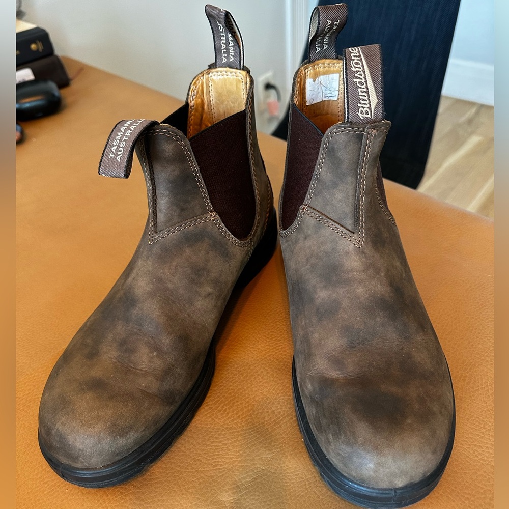 Blundstone ALL-TERRAIN CHELSEA BOOTS - RUSTIC BROWN size 9
